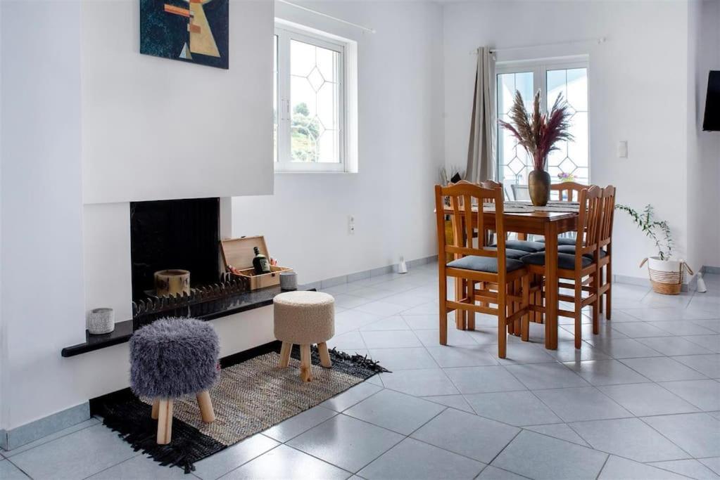 Azure Apartment *